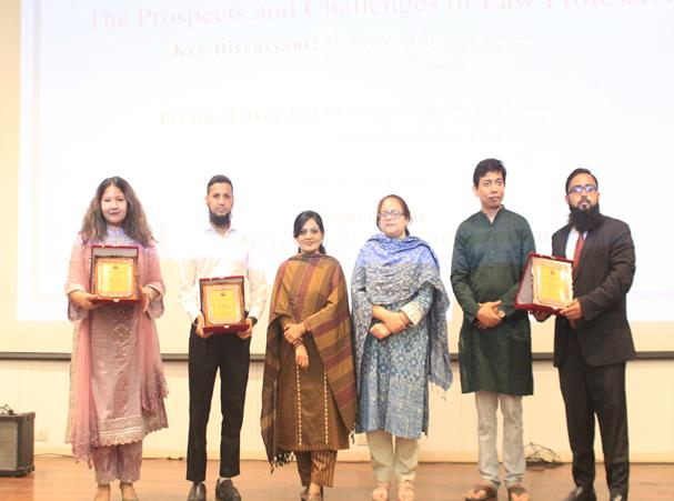 A Discussion Session on The Prospects and Challenges of Law Profession